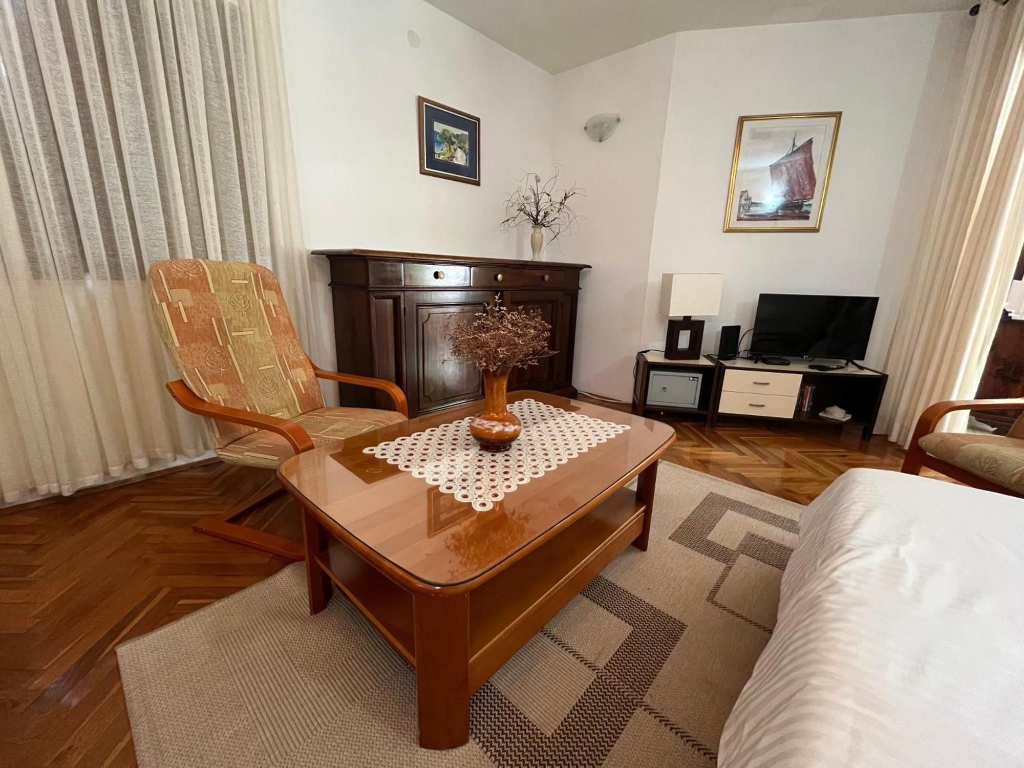 Apartman Mladenka 수페타르 외부 사진