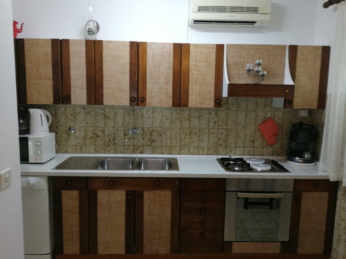 Apartman Mladenka 수페타르 외부 사진