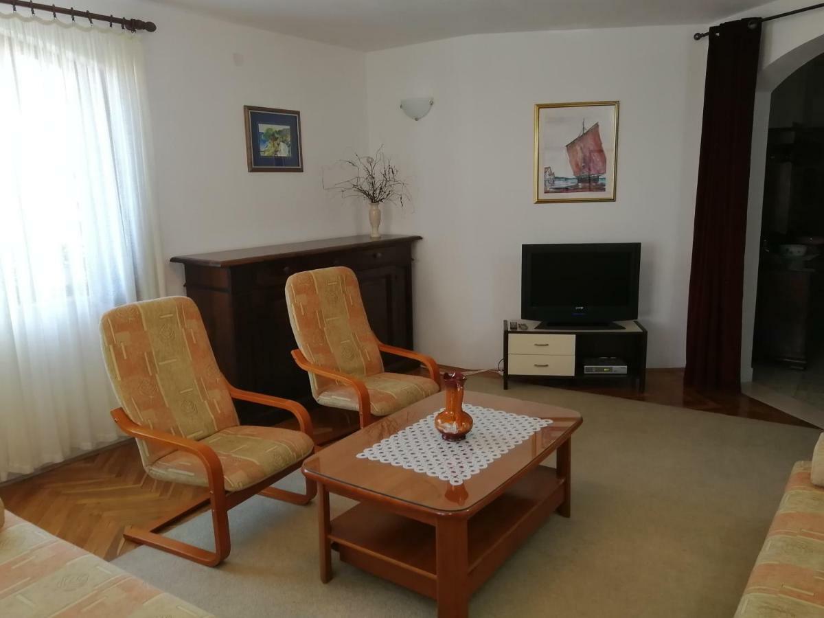 Apartman Mladenka 수페타르 외부 사진